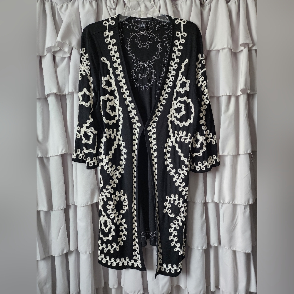 Women's Embroidered Black Duster Kimono Size 1x